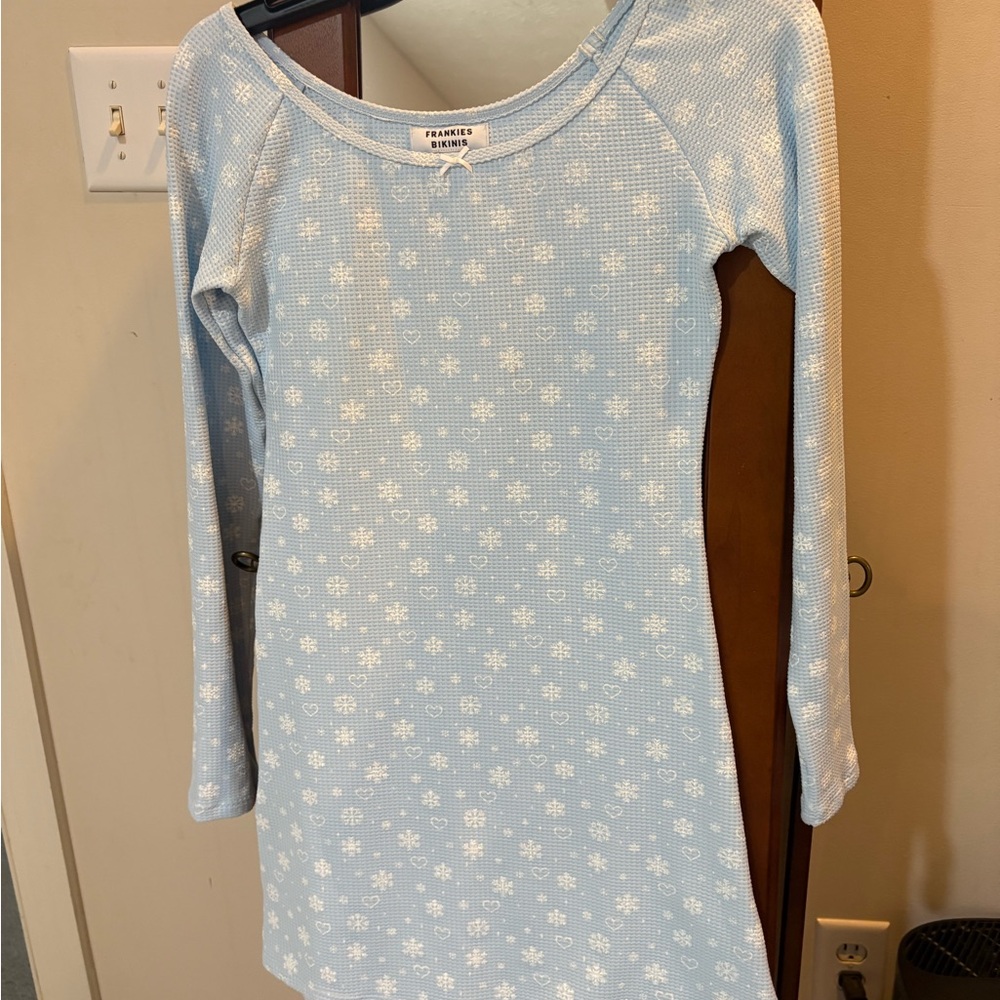 Frankie's Bikinis Light Blue snowflakes